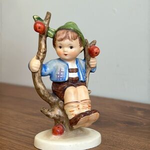 Hummel Apple Tree Boy 742. Western Germany Art.
